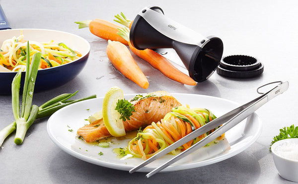 -GEFU- "SPIRELLI" Spiralschneider mit Küchenpinzette "SOCO"