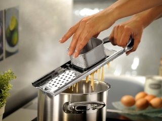 -GEFU- "TRADIZIONE" Spätzlehobel für lange Spätzle